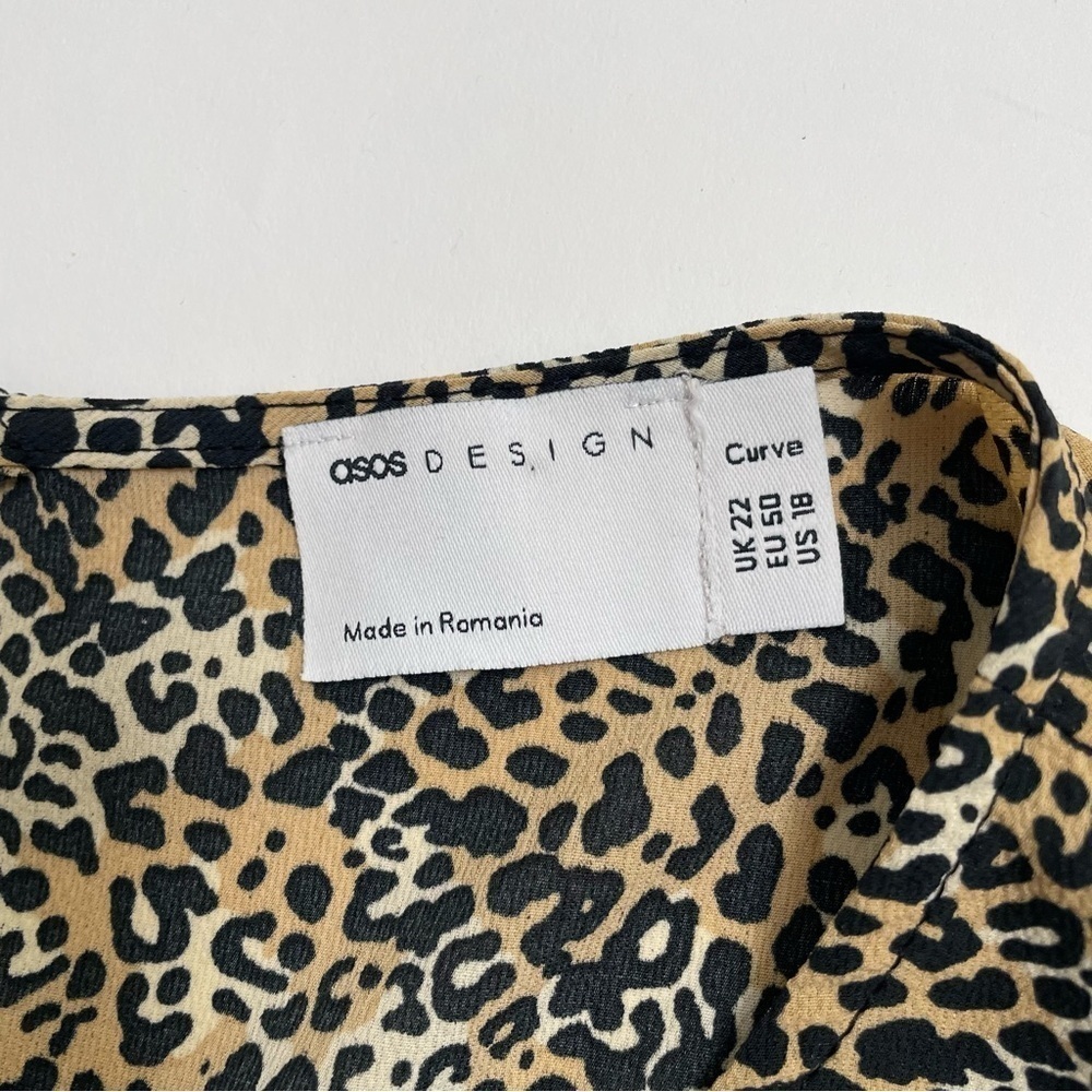 ASOS DESIGN CURVE leopard top - Picture 5 of 6